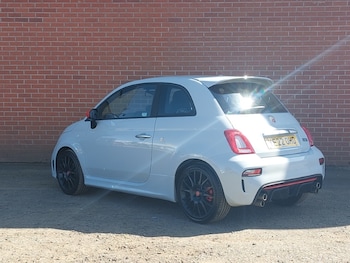 Used Abarth 595 2022 for sale - 79605760: Photo
