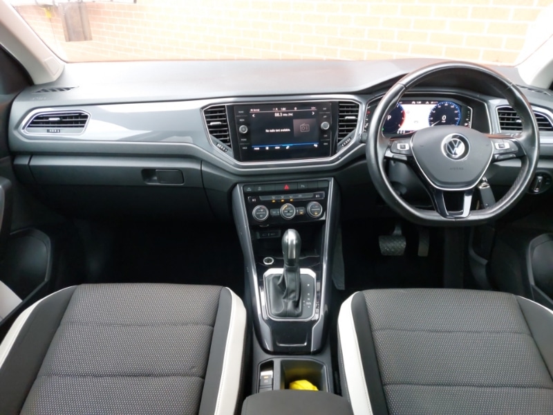 Used Volkswagen T-Roc 2021 for sale - 77531318: Photo 2