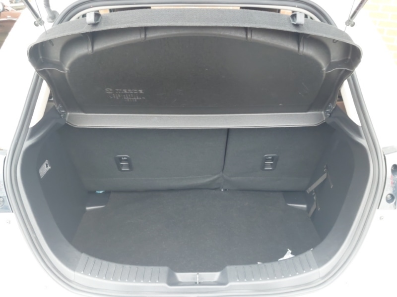 Used Mazda Mazda2 2022 for sale - 76369742: Photo 8