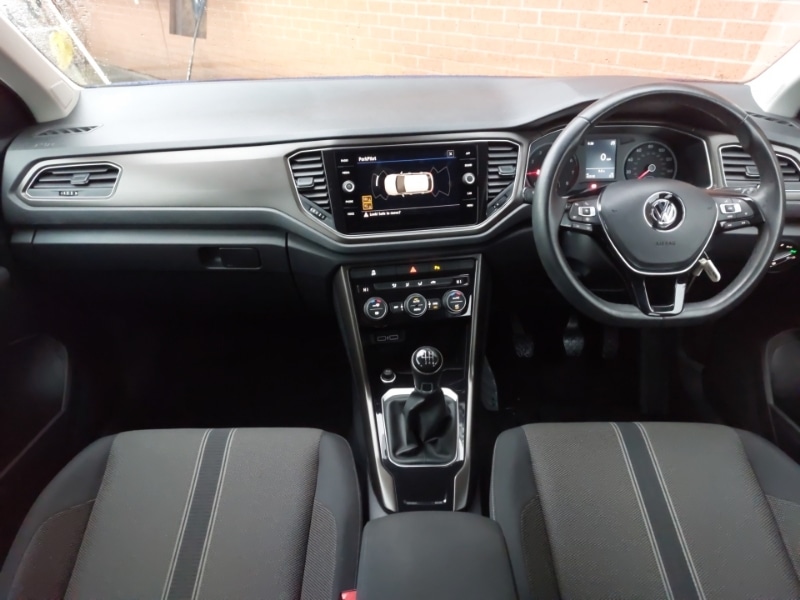 Used Volkswagen T-Roc 2018 for sale - 76880053: Photo 2