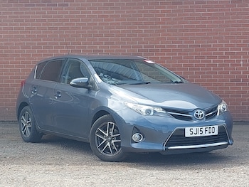 Used Toyota Auris 2015 for sale - 79157425: Photo