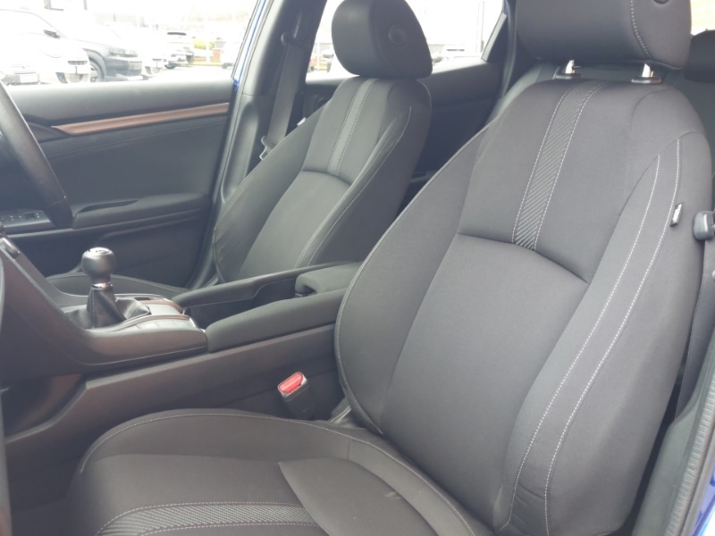 Used Honda Civic 2018 for sale - 77907936: Photo 12