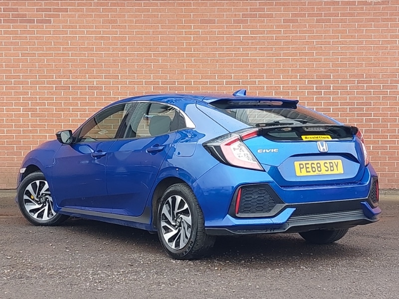 Used Honda Civic 2018 for sale - 77907936: Photo 3