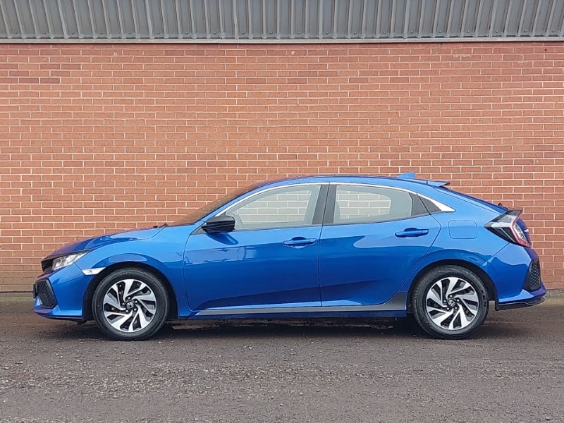 Used Honda Civic 2018 for sale - 77907936: Photo 4
