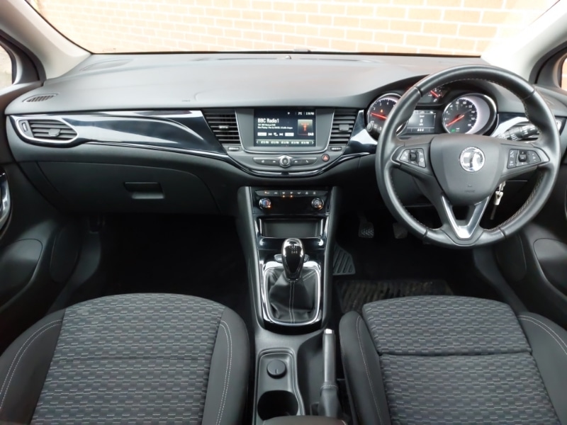 Used Vauxhall Astra 2019 for sale - 77209513: Photo 2
