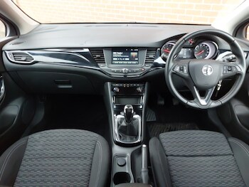 Used Vauxhall Astra 2019 for sale - 77209513: Photo