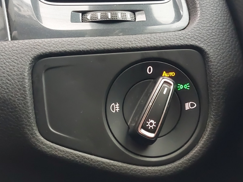 Used Volkswagen Golf 2018 for sale - 77664274: Photo 15