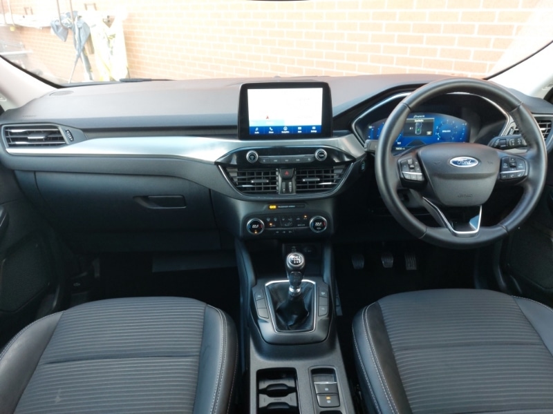 Used Ford Kuga 2023 for sale - 76511497: Photo 2