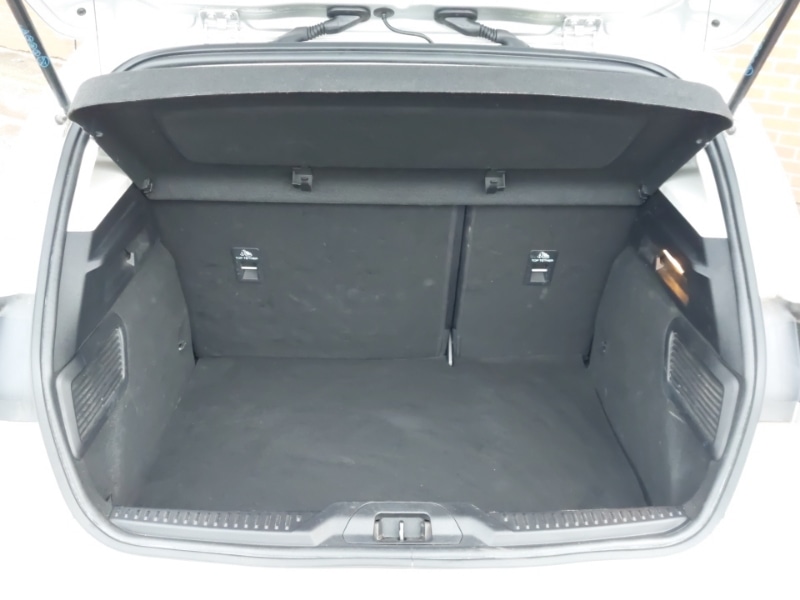 Used Ford Focus 2019 for sale - 76687645: Photo 8