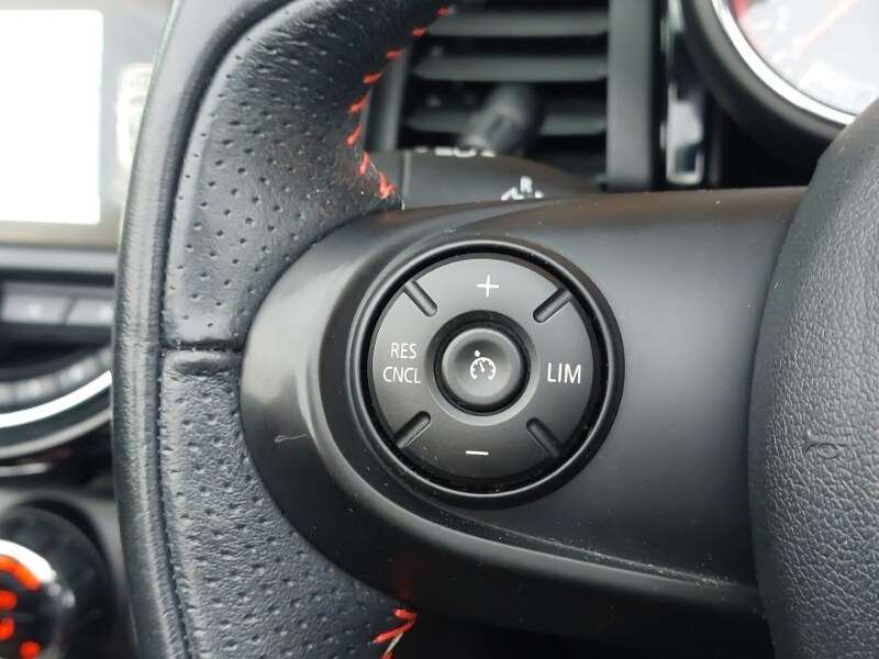 Used MINI Cooper 2017 for sale - 77214215: Photo 11