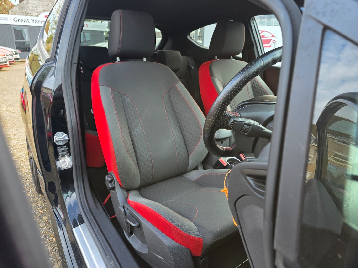 Used Ford Fiesta 2017 for sale - 76560117: Photo 12