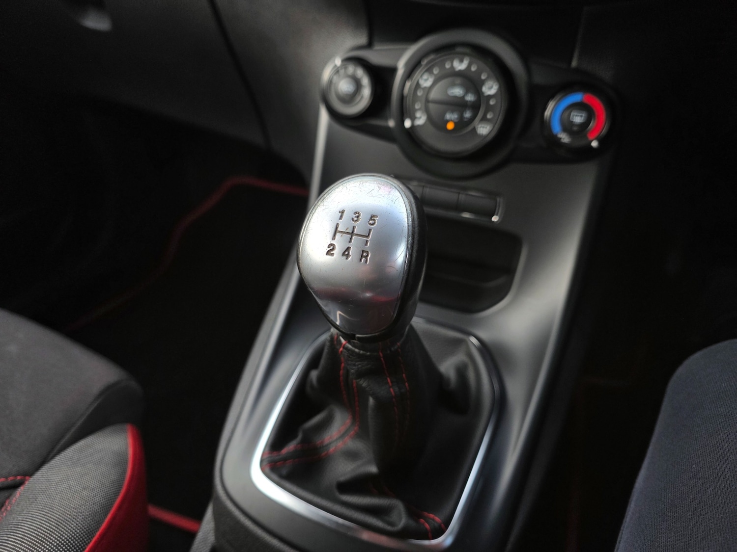 Used Ford Fiesta 2017 for sale - 76560117: Photo 19