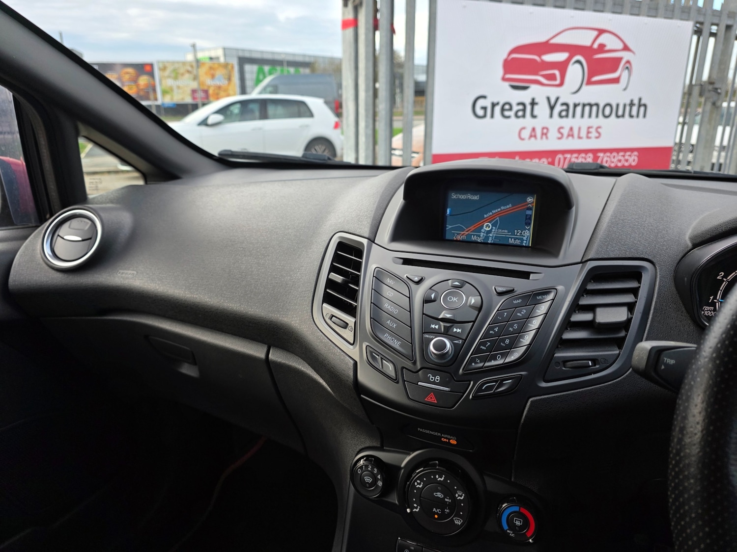 Used Ford Fiesta 2017 for sale - 76560117: Photo 21