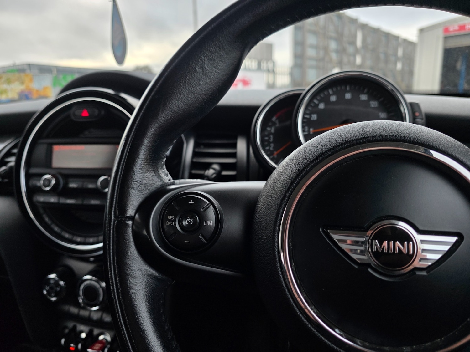 Used MINI Hatch 2016 for sale - 76722759: Photo 27