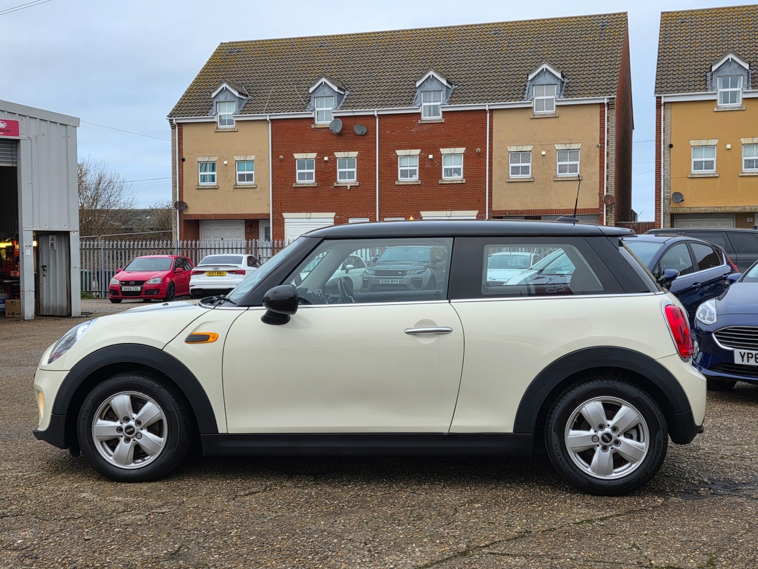 Used MINI Hatch 2016 for sale - 76722759: Photo 6