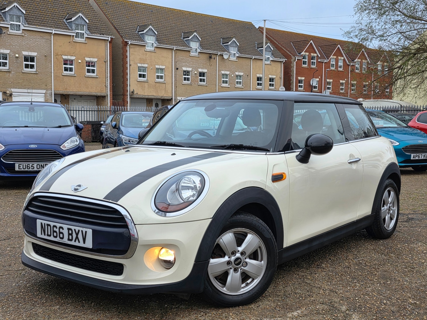 Used MINI Hatch 2016 for sale - 76722759: Photo 8