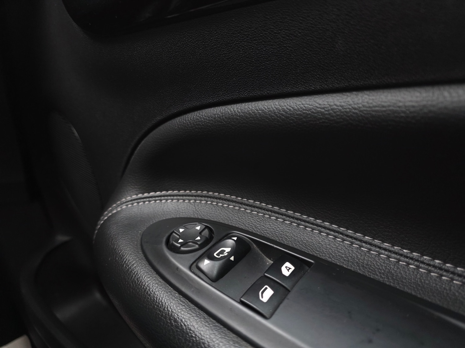 Used Citroen DS3 2014 for sale - 76560131: Photo 28