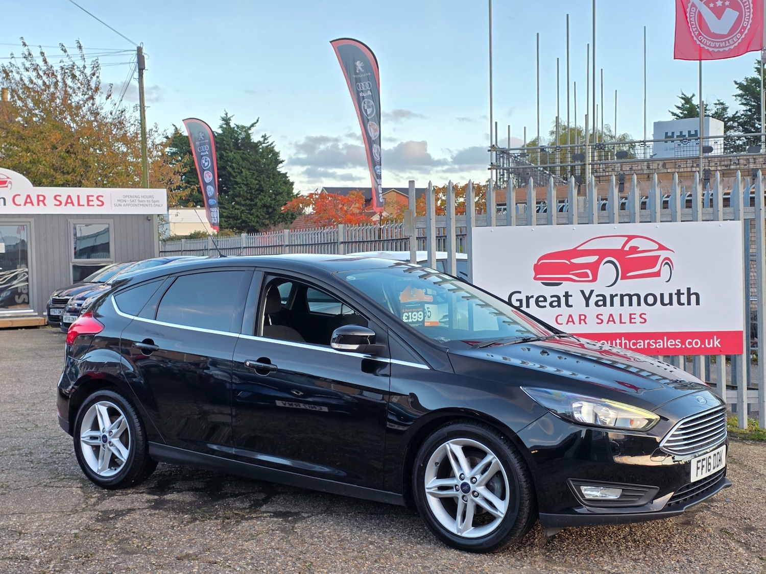 Used Ford Focus 2016 for sale - 76440042: Photo 2