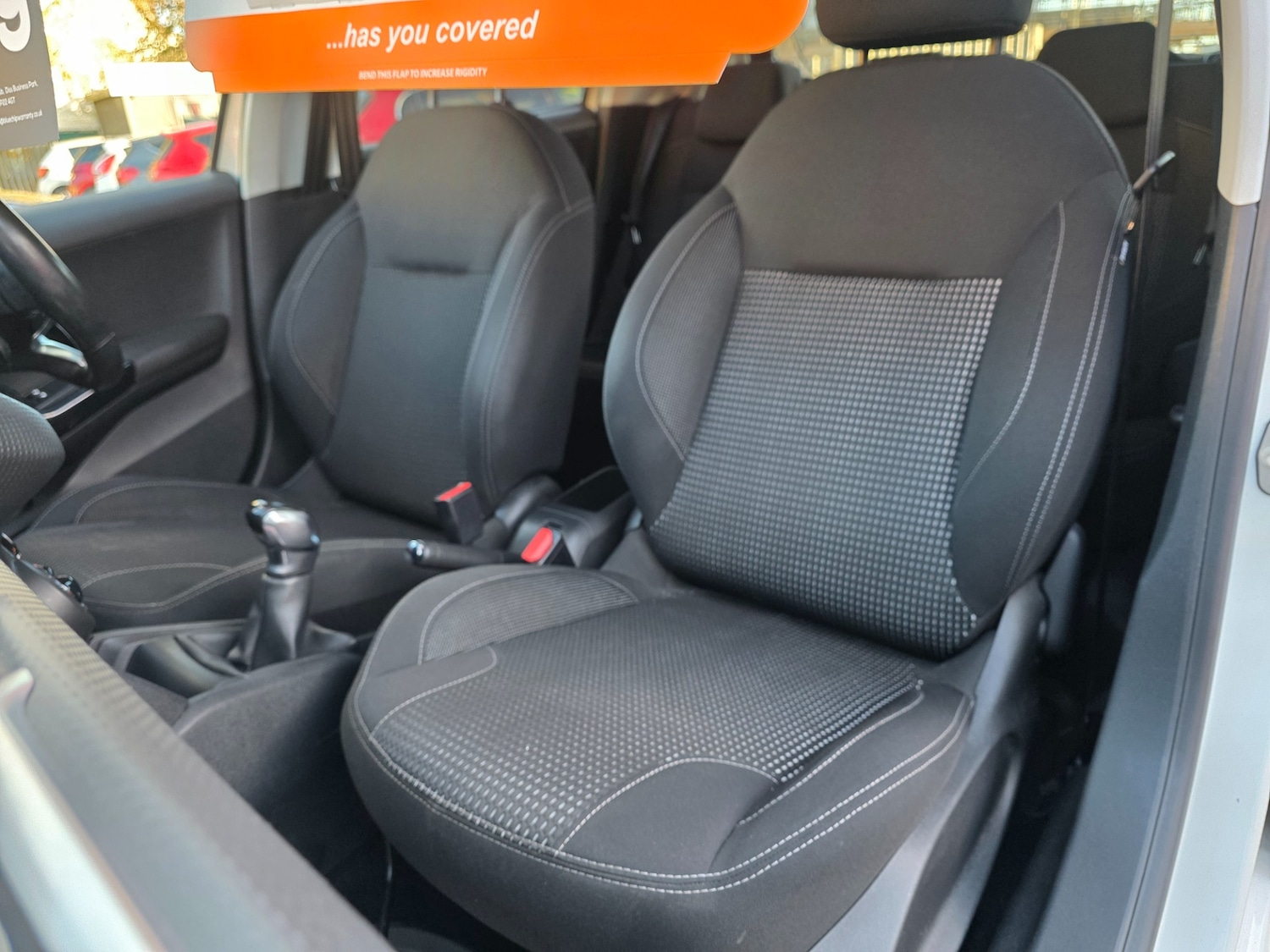 Used Peugeot 208 2015 for sale - 76440019: Photo 17