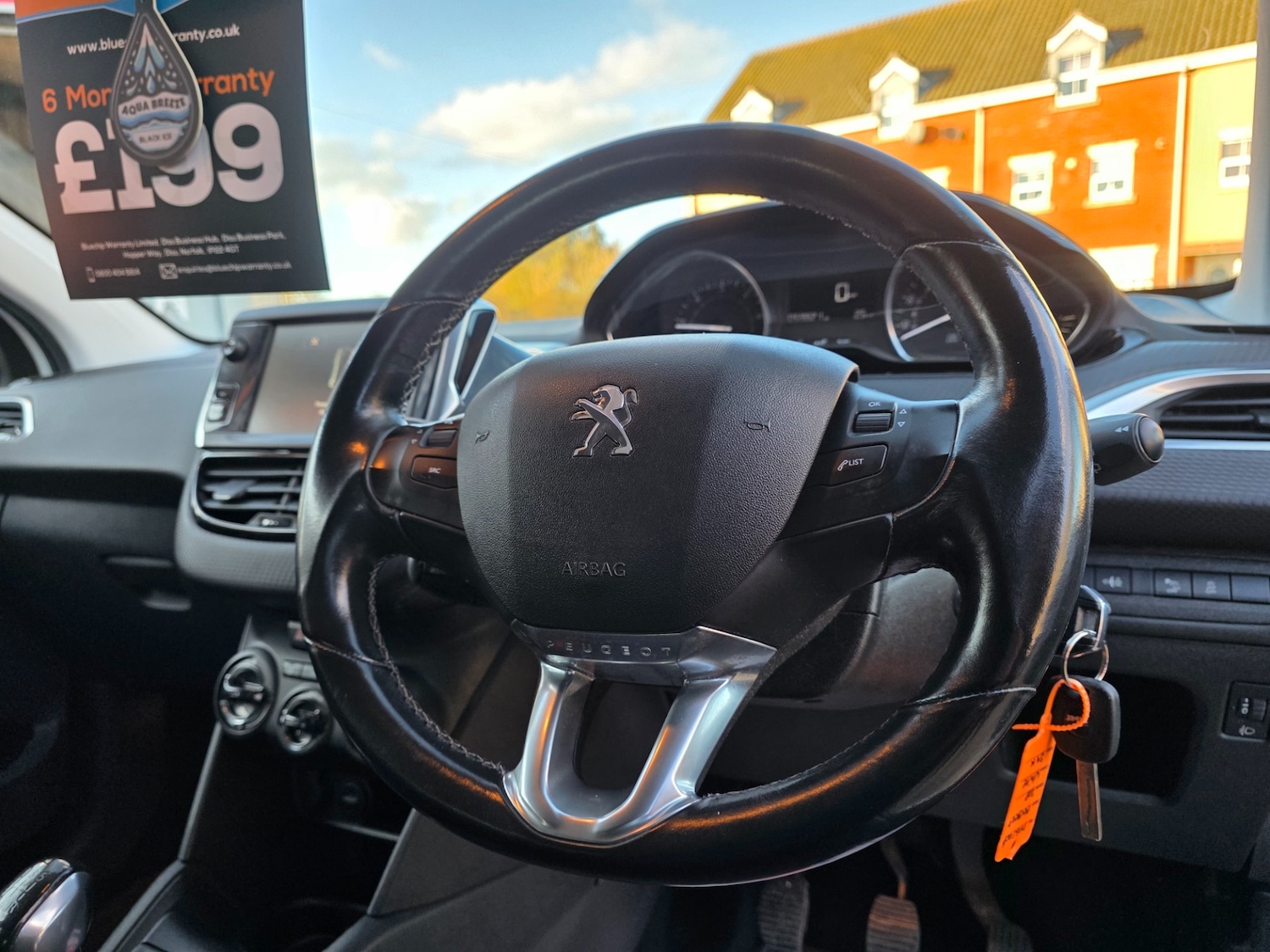 Used Peugeot 208 2015 for sale - 76440019: Photo 19