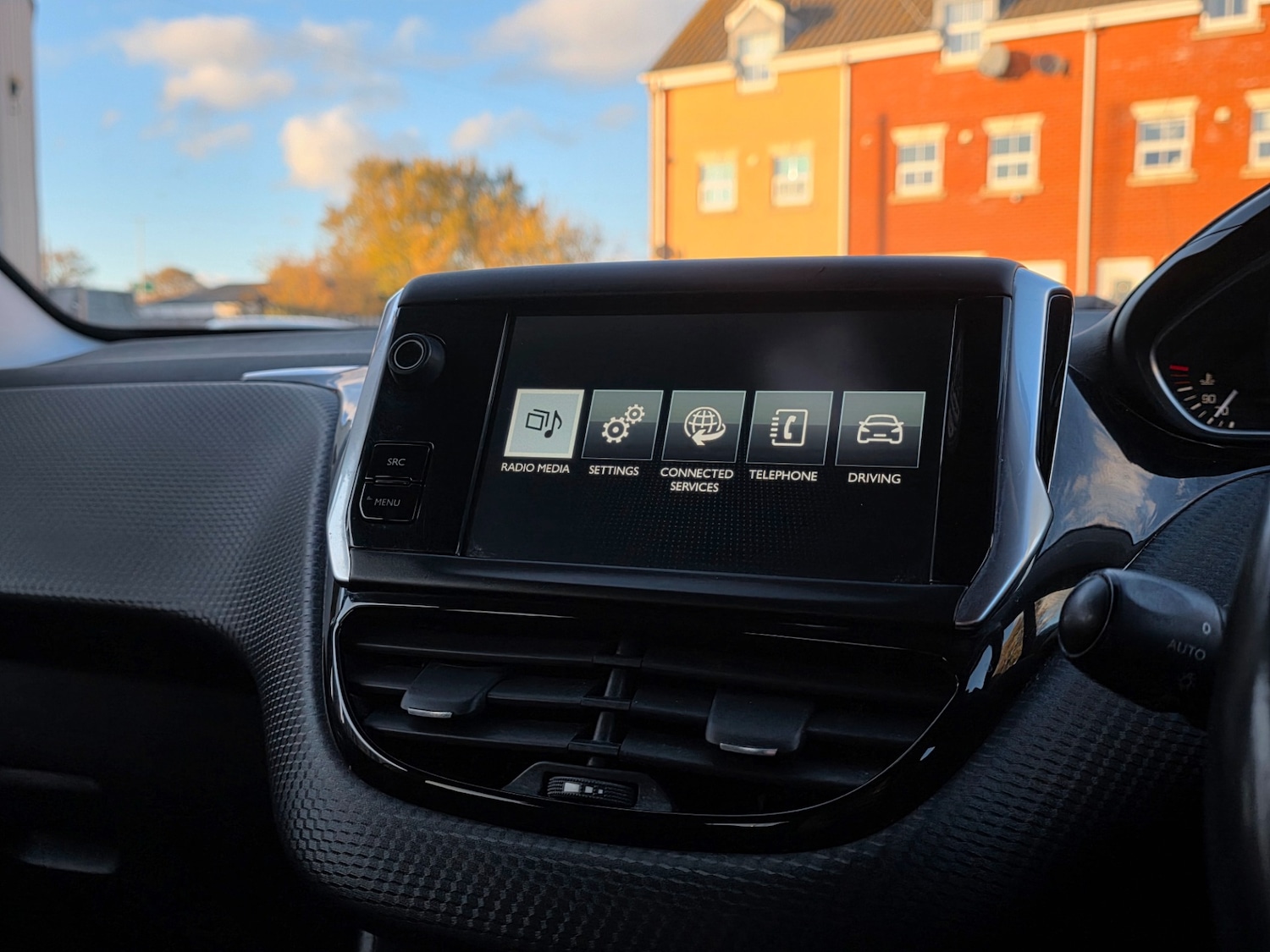 Used Peugeot 208 2015 for sale - 76440019: Photo 24