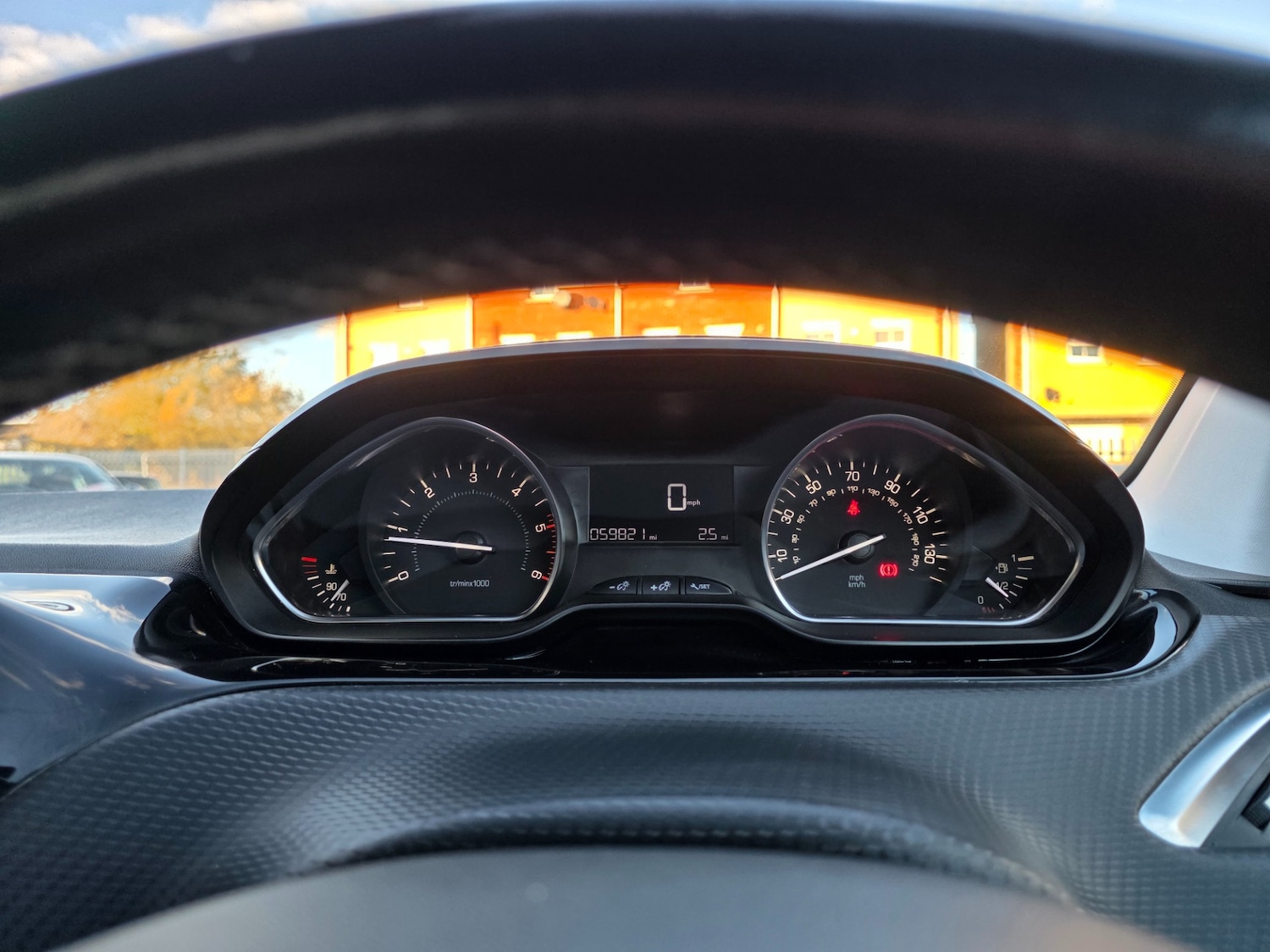 Used Peugeot 208 2015 for sale - 76440019: Photo 31