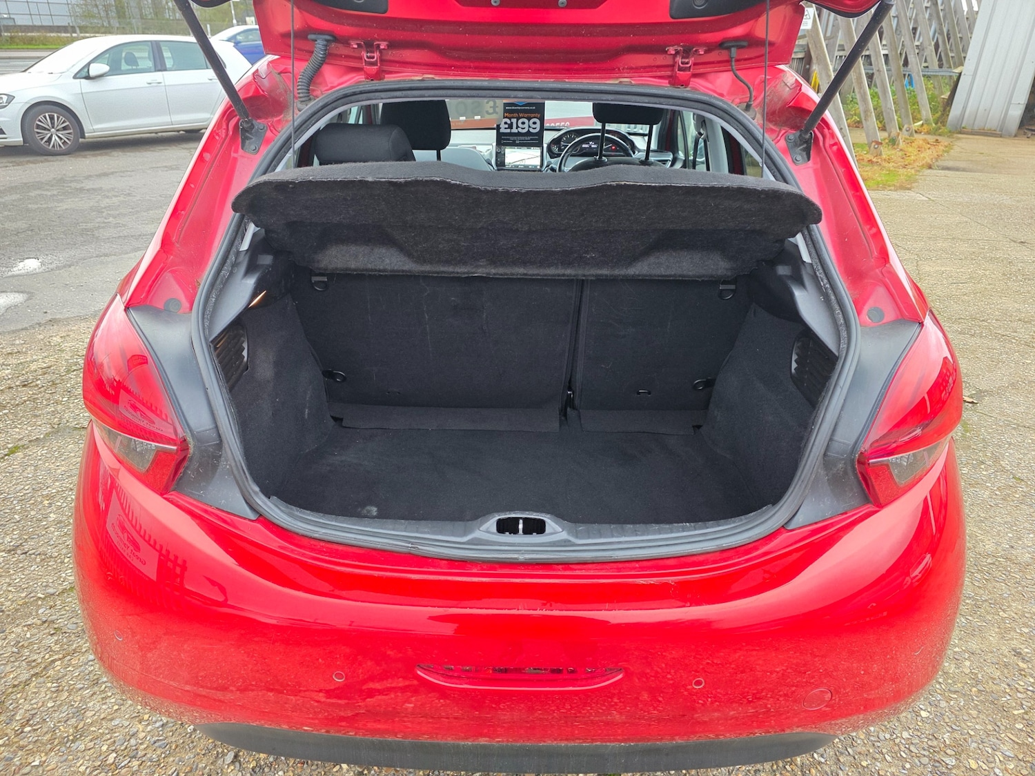 Used Peugeot 208 2018 for sale - 76547994: Photo 14