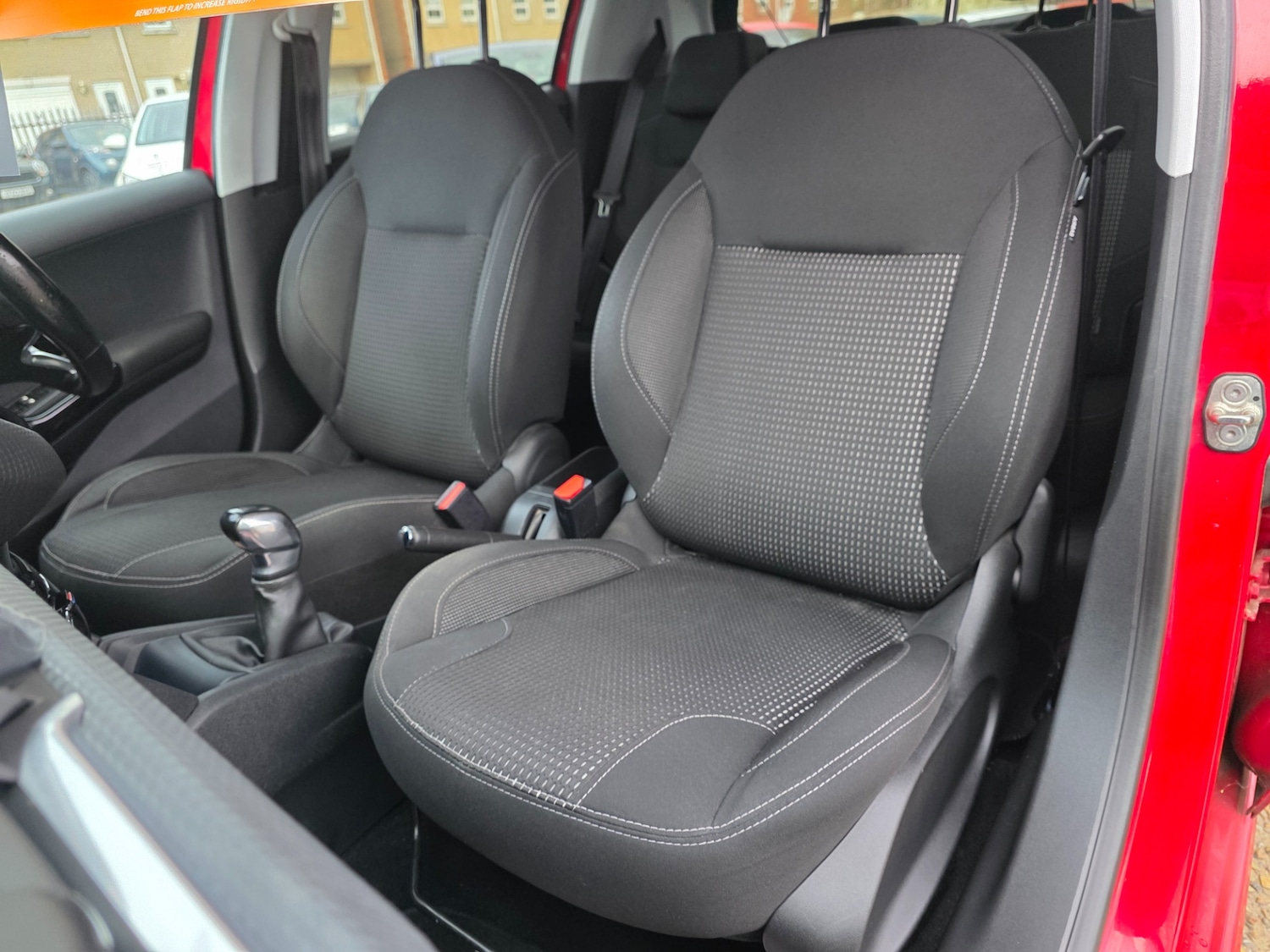 Used Peugeot 208 2018 for sale - 76547994: Photo 16