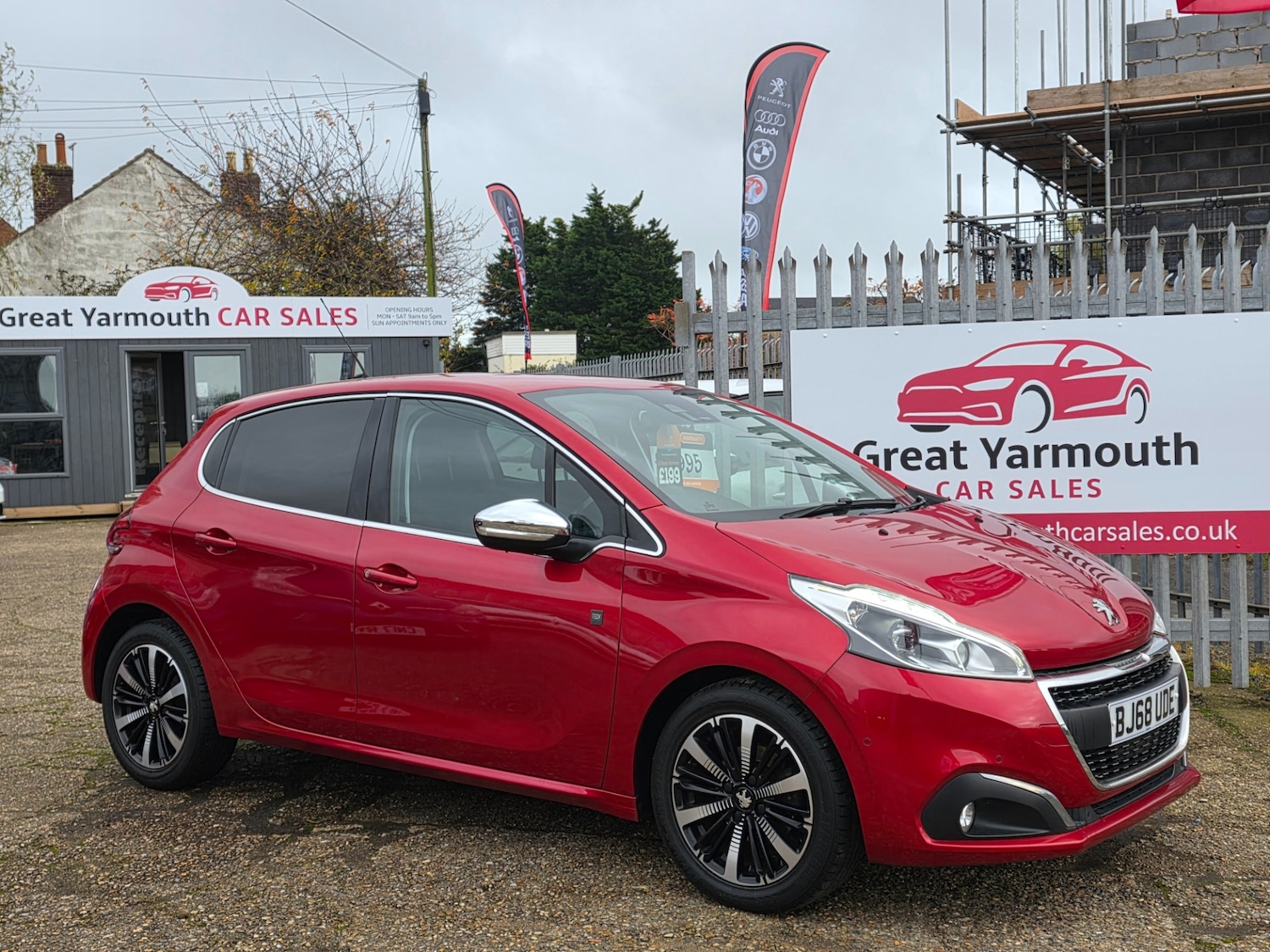 Used Peugeot 208 2018 for sale - 76547994: Photo 2