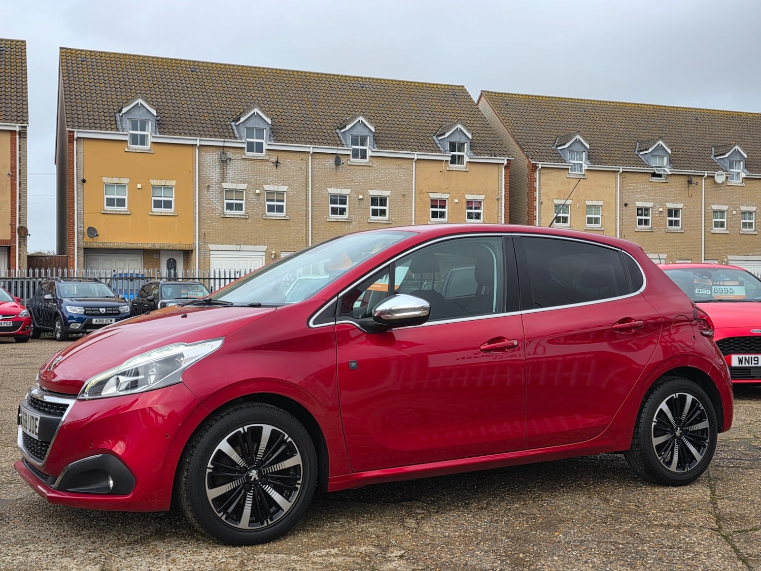 Used Peugeot 208 2018 for sale - 76547994: Photo 8