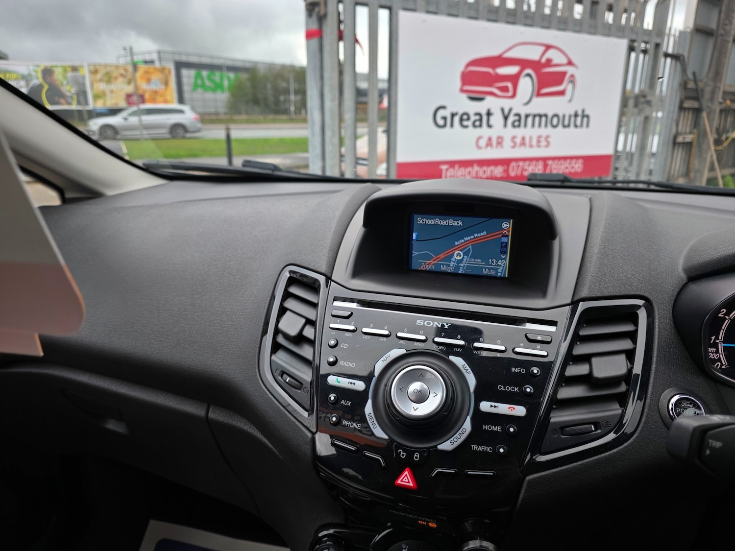 Used Ford Fiesta 2017 for sale - 76453726: Photo 21