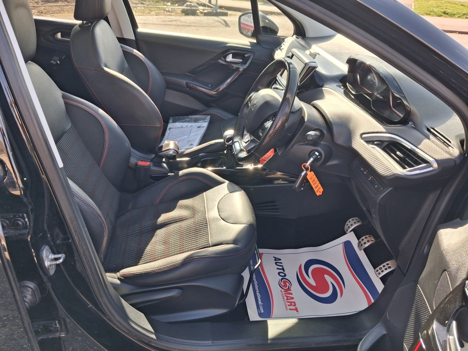 Used Peugeot 2008 2017 for sale - 77915767: Photo 9