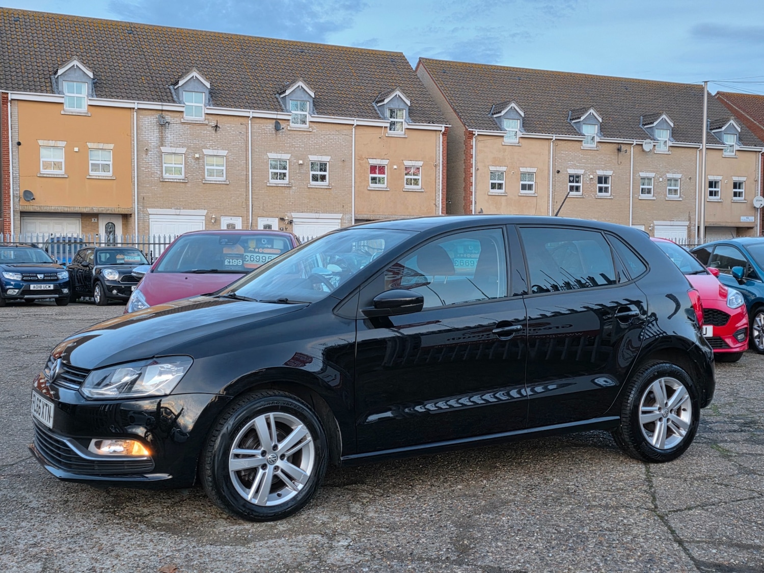 Used Volkswagen Polo 2016 for sale - 76560142: Photo 8