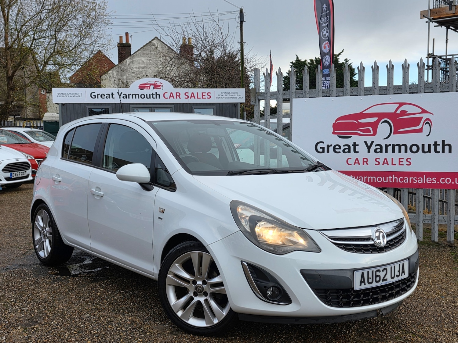 Used Vauxhall Corsa 2012 for sale - 76638606: Photo 1