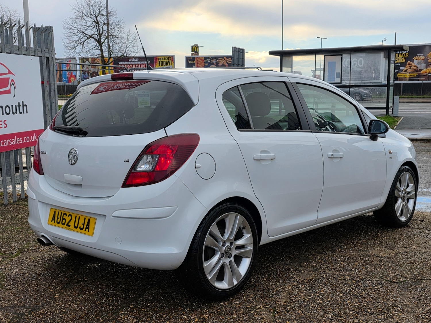 Used Vauxhall Corsa 2012 for sale - 76638606: Photo 4