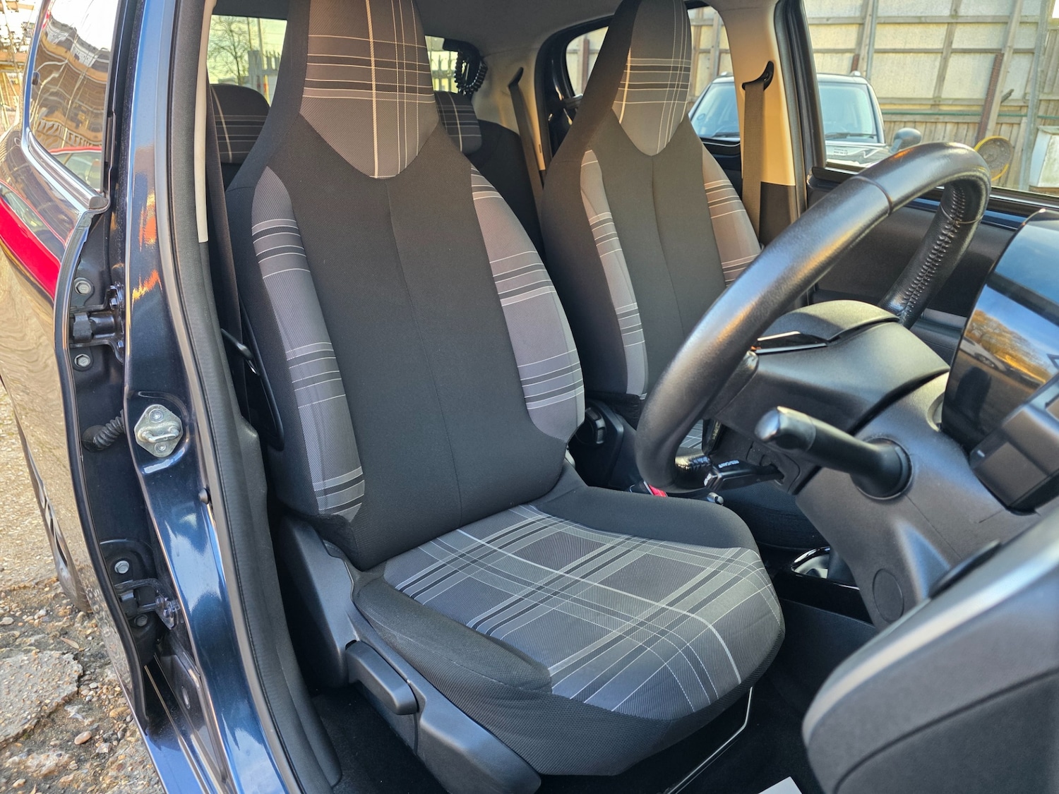 Used Peugeot 108 2017 for sale - 76559883: Photo 11