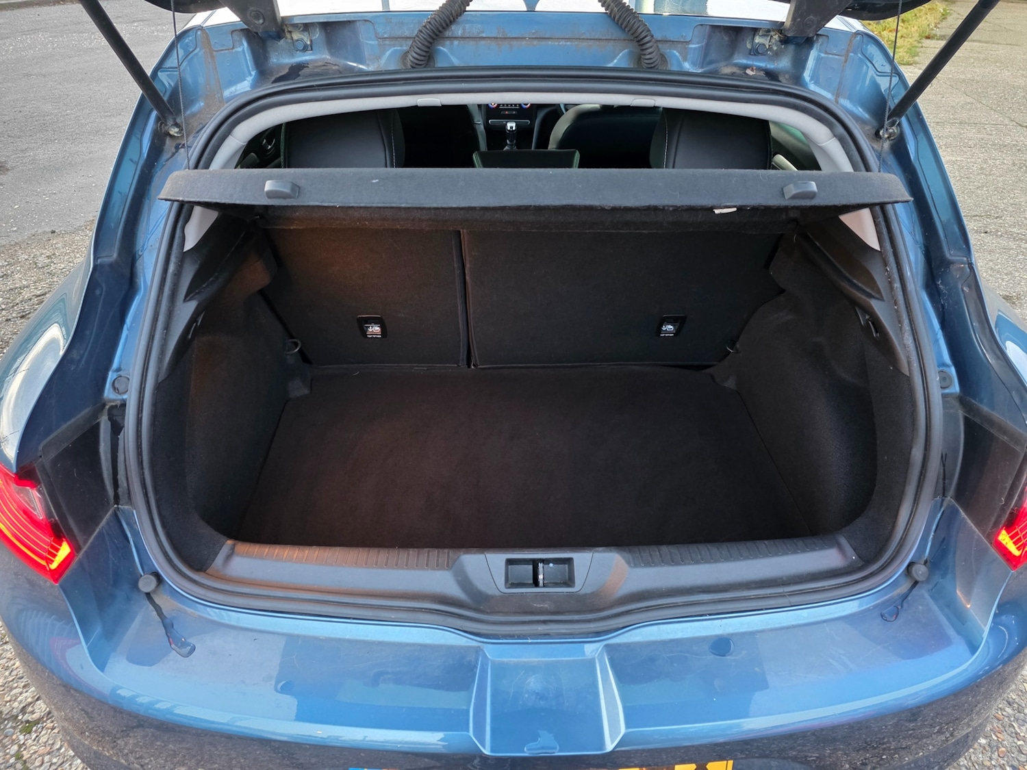 Used Renault Megane 2017 for sale - 76440012: Photo 17