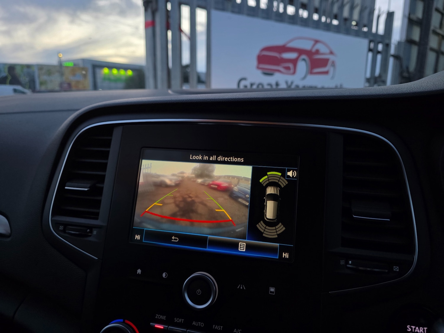 Used Renault Megane 2017 for sale - 76440012: Photo 34