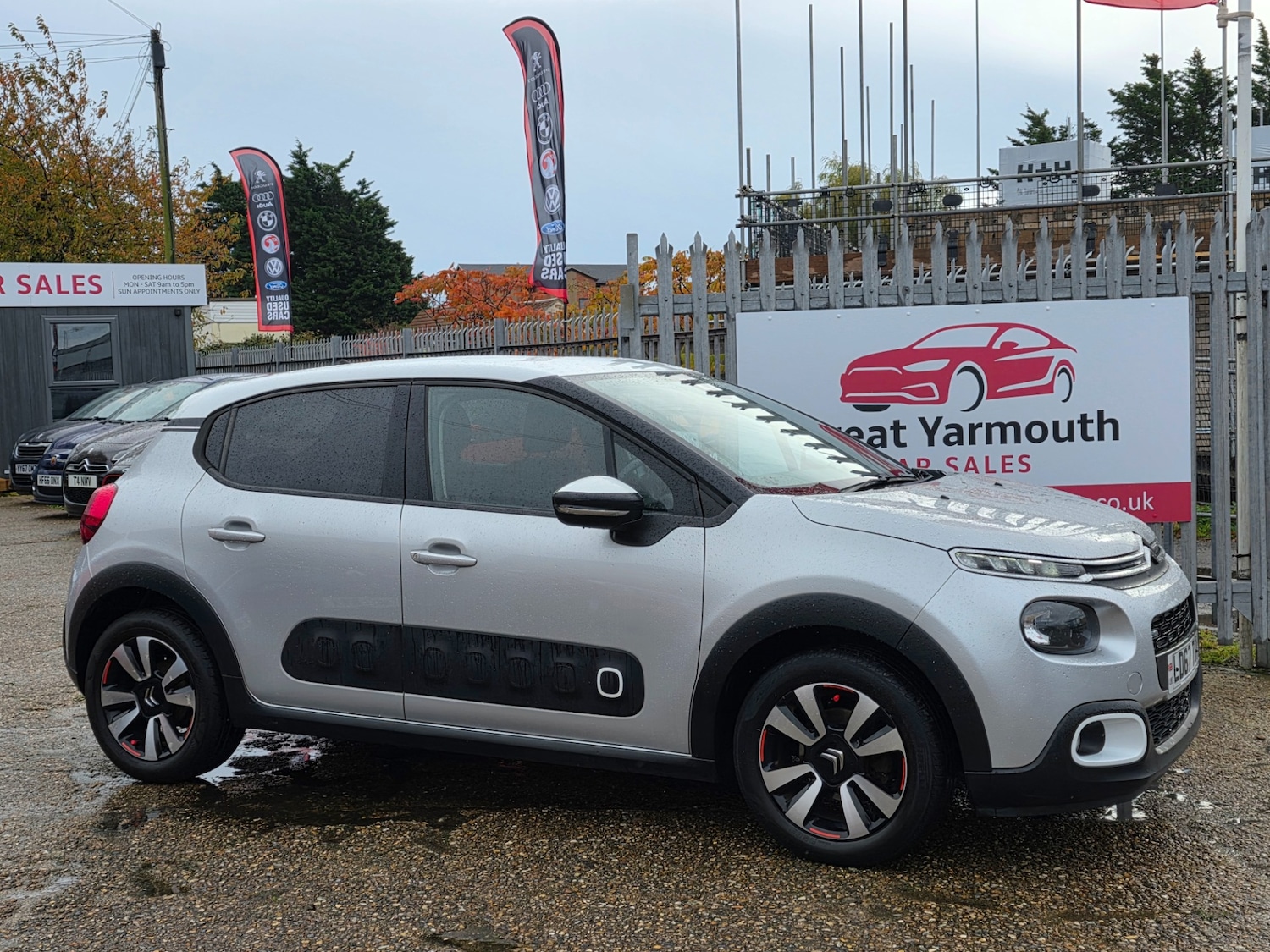 Used Citroen C3 2017 for sale - 76449555: Photo 2