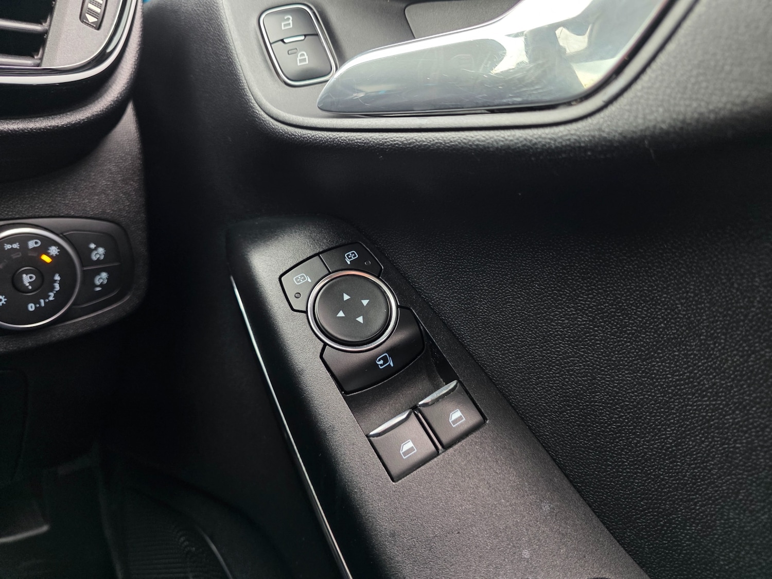 Used Ford Fiesta 2017 for sale - 76492463: Photo 32