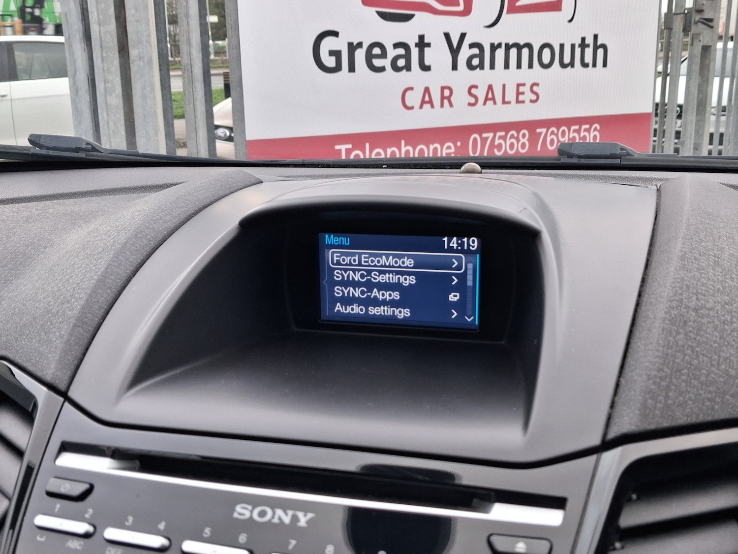 Used Ford Fiesta 2015 for sale - 76547607: Photo 27