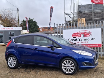 Used Ford Fiesta 2015 for sale - 76547607: Photo