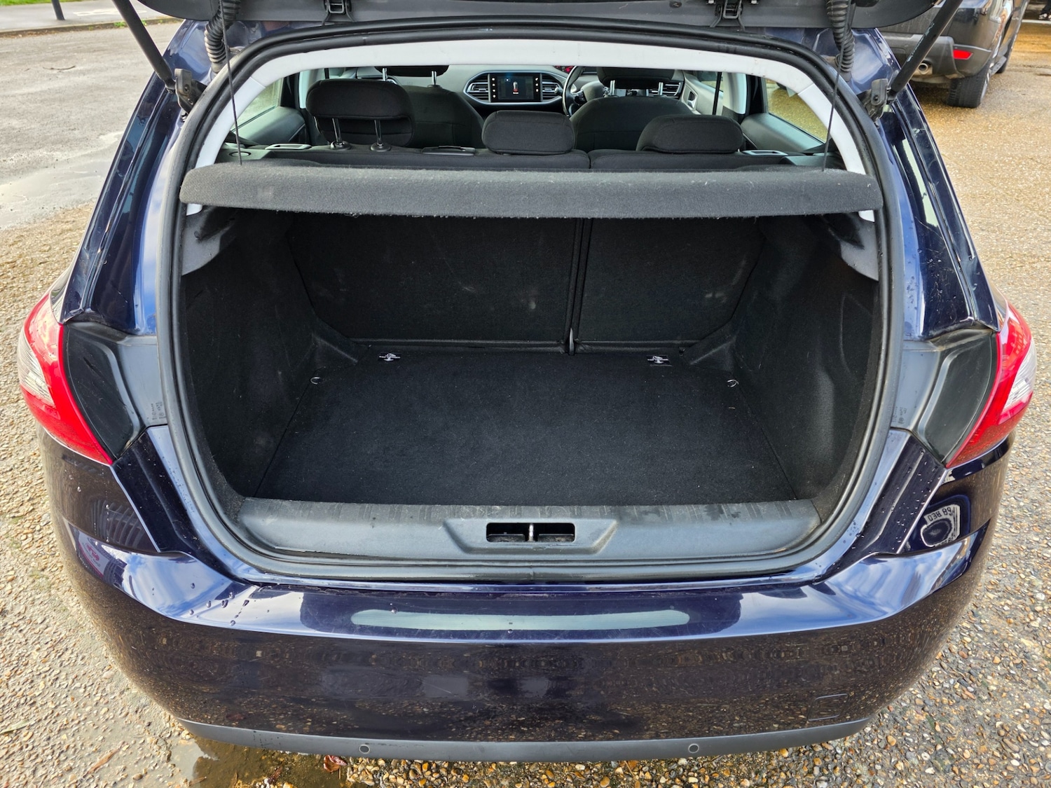 Used Peugeot 308 2015 for sale - 76863734: Photo 14