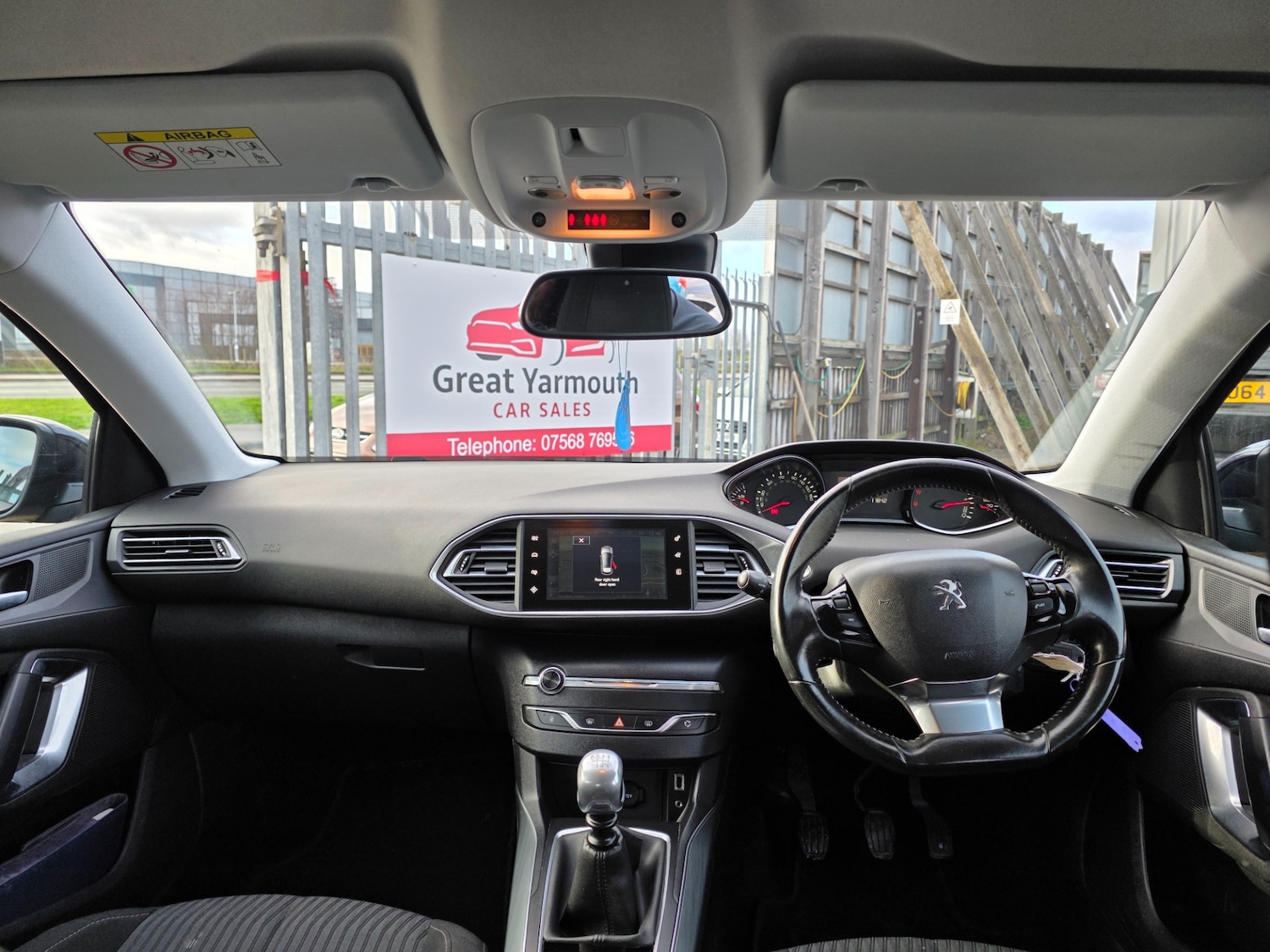 Used Peugeot 308 2015 for sale - 76863734: Photo 17