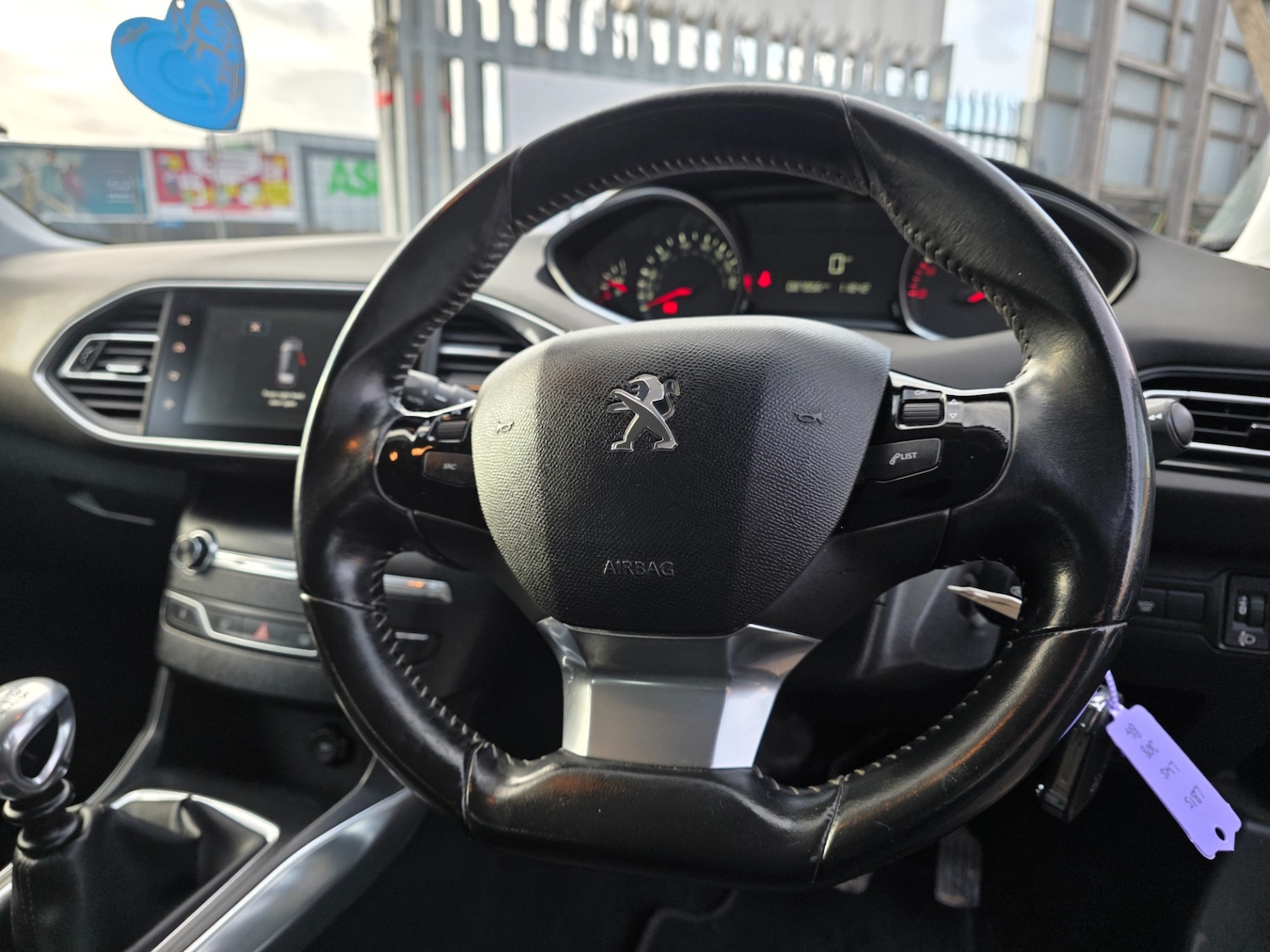 Used Peugeot 308 2015 for sale - 76863734: Photo 18