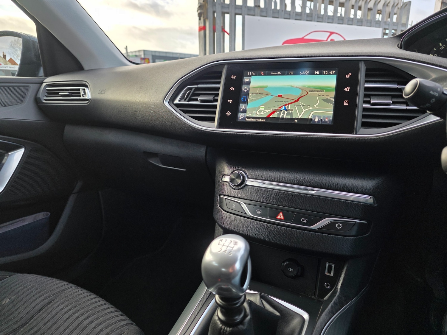 Used Peugeot 308 2015 for sale - 76863734: Photo 19