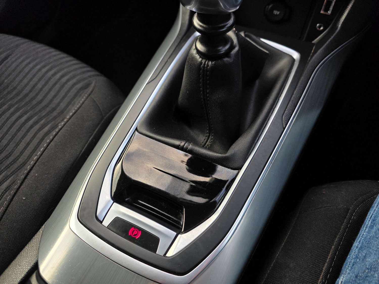 Used Peugeot 308 2015 for sale - 76863734: Photo 20