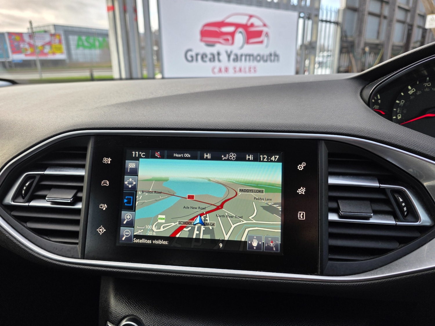 Used Peugeot 308 2015 for sale - 76863734: Photo 24