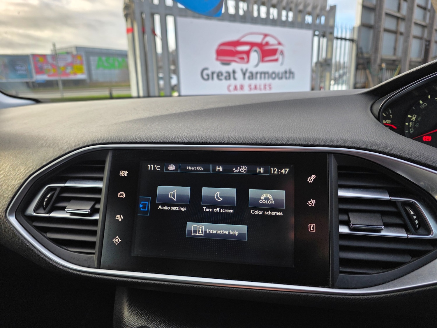 Used Peugeot 308 2015 for sale - 76863734: Photo 30