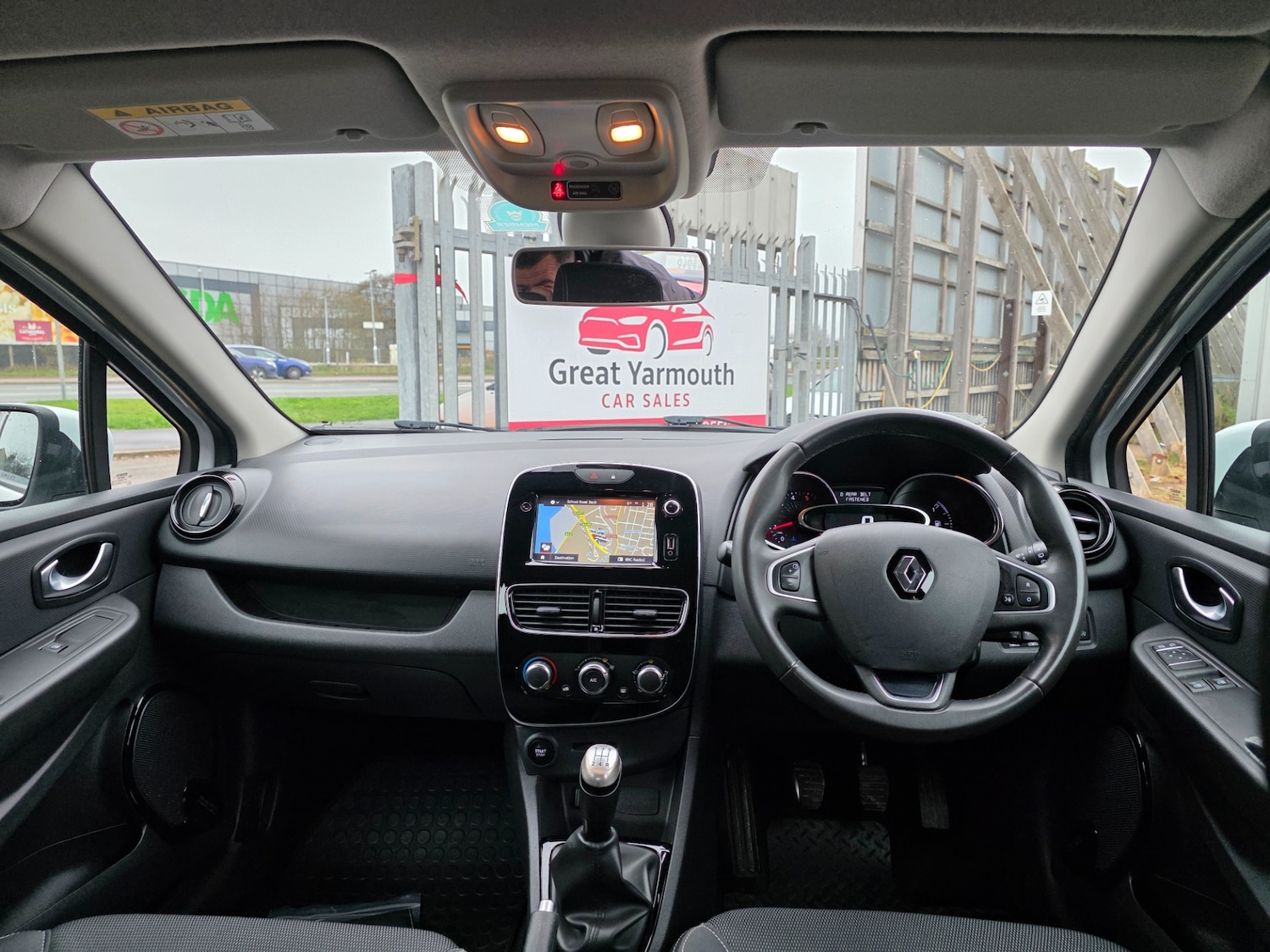 Used Renault Clio 2018 for sale - 76664910: Photo 17